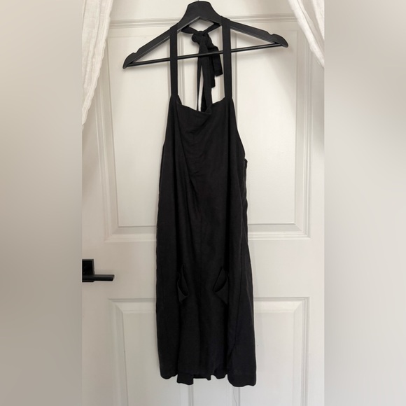 Black Linen Romper with Pockets - Picture 7 of 7